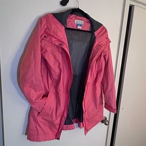 Pink hooded rain coat from Columbia size XL